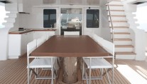 BERZINC - Aftdeck Al Fresco